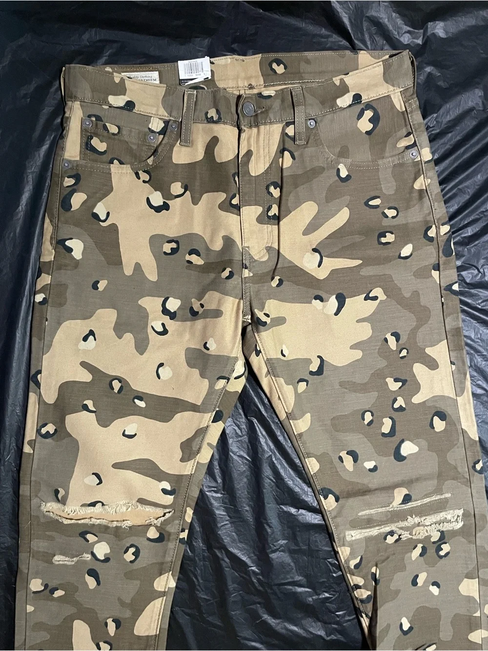 Levi’s Premium Lo-Ball Stack Camo Distressed Jeans Men’s 34x34